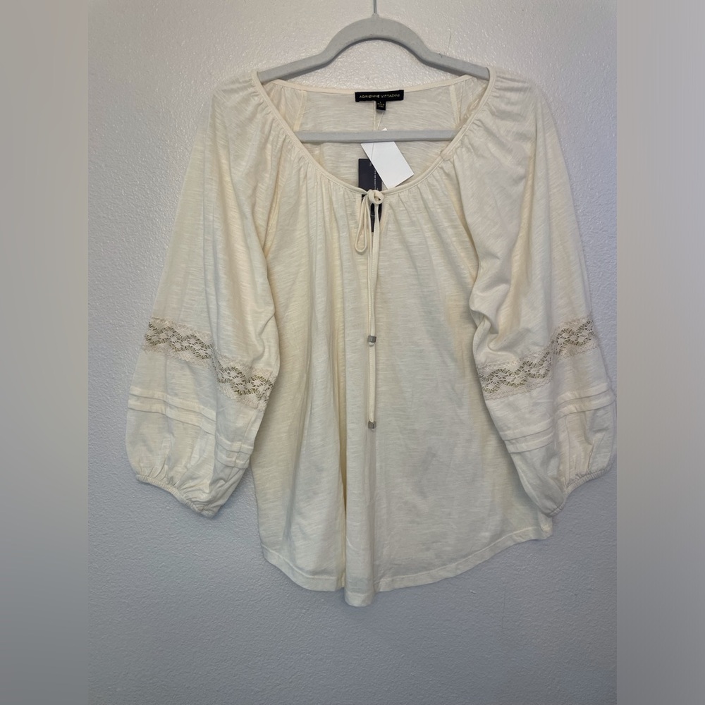 Adrienne Vittadini NWT Boho Cream with Lace Accents Top Size‎ L